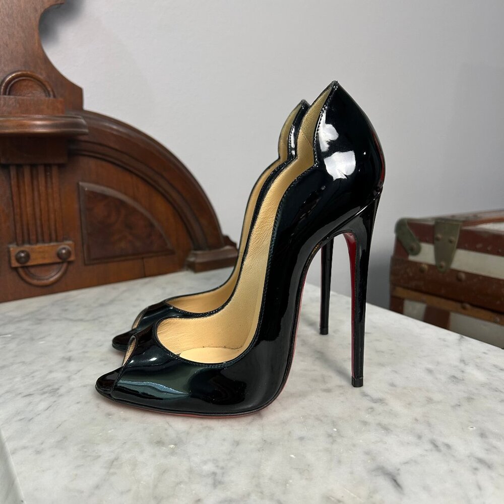 Christian Louboutin Hot Wave 130 Black Patent Pumps size 36.5